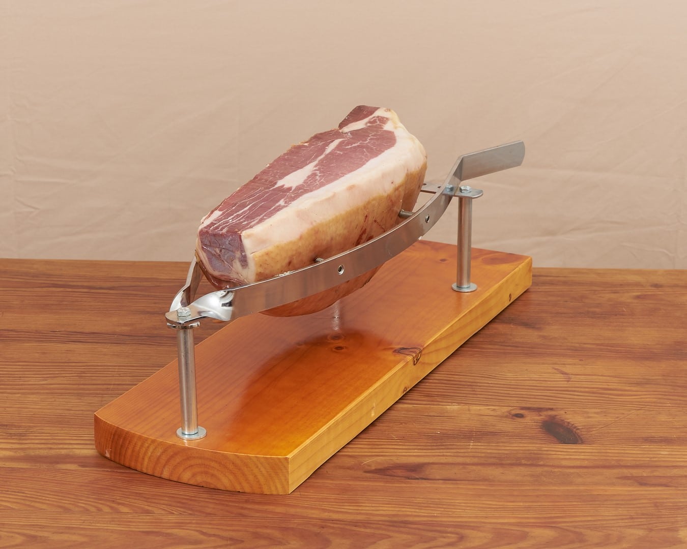 Demi jambon Noir de Bigorre AOP 24 mois HERBAE