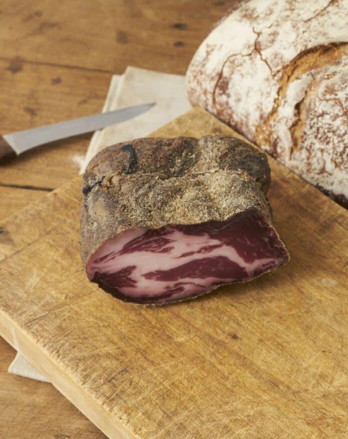 Coppa porc noir de Bigorre AOP au poivre Cubèbe