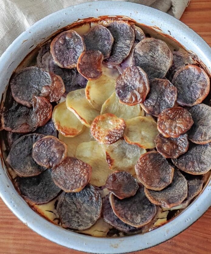 Gratin pommes de terre parfumé à la ventrèche porc noir de Bigorre